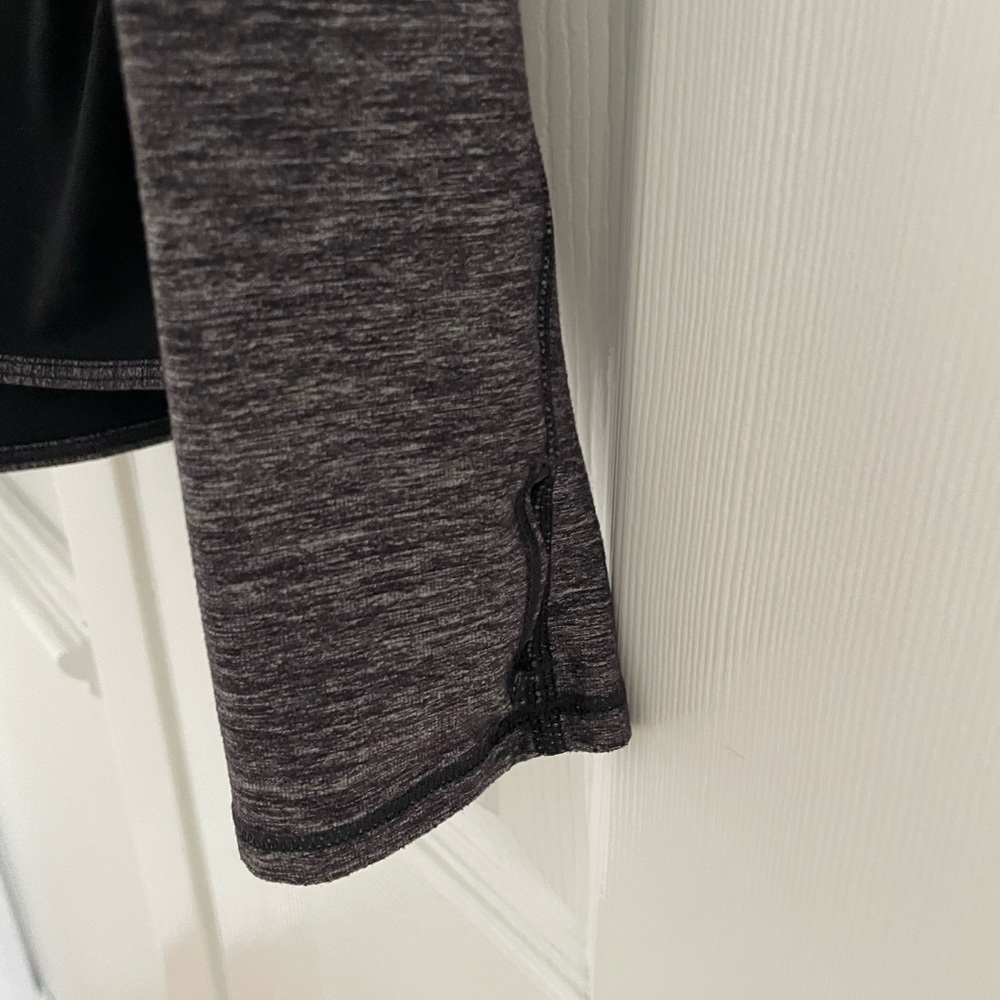 Lululemon Shape Up Hooded Pullover Gray Black Yoga Running Pilates Outdoor - Picture 4 of 7
